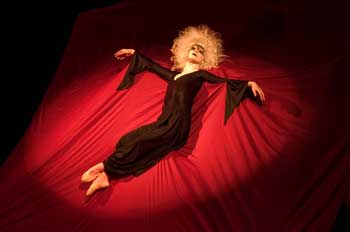 Ballet Teatro del Espacio escenifica las coreografias Opera descuartizada y El Miedo