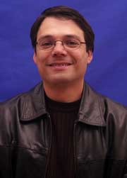 Luis Mario Moncada director del Centro Cultural Helenico
