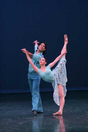 El Taller Coreografico de la UNAM presenta Danzas fugadas de Gloria Contreras