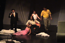 Edgar Monarrez autor de El escape, se presenta en el teatro El Telon de Asfalto
