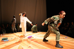 Los cuatro cantos de la Bestia de David Herce se presenta en el Centro Cultural Helenico