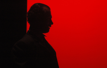 El hombre que fue DrÃ¡cula bajo la direcciÃ³n de Eduardo Ruiz SaviÃ±Ã³n en el Teatro Juan Ruiz de AlarcÃ³n