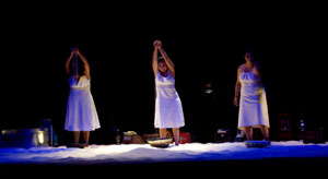 CrÃ³nica de un presentimiento bajo la direcciÃ³n de Conchi LeÃ³n se presentÃ³ en la XXVIII Muestra Nacional de Teatro en Zacatecas