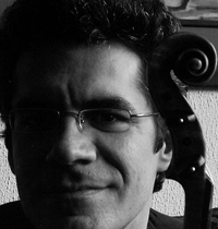 CuauhtÃ©moc Rivera interpretÃ³ el Concertino para violÃ­n de HÃ©ctor Quintanar bajo la direcciÃ³n de Fernando Lozano 