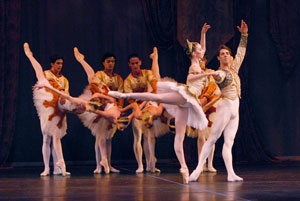 Cuban Classical Ballet of Miami, bajo la direcciÃ³n de Pedro Pablo PeÃ±a: Raymonda