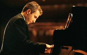 Alexander Gavrylyuk se presenta en el ciclo Grandes pianistas en la Sala NezahualcÃ³yotl 2008