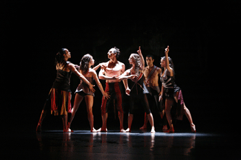 Cecilia Lugo presenta Arkanum en el Teatro de las Artes del CENART