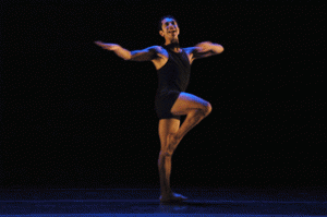 Antonio Salinas presenta Tonelada de Luz en el Teatro de la Danza