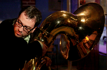 Nortec/Clorofila presentan el espectáculo Corridos Urbanos en la 5ta. Muestra de Artes Escénicas de la Ciudad de México, noviembre 2010 Nortec/Clorofila presentan el espectáculo Corridos Urbanos en la 5ta. Muestra de Artes Escénicas de la Ciudad de México, noviembre 2010