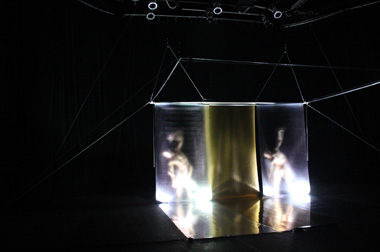 Conatus, una pieza de teatro fÃsico de Francisco Córdova y Beto Pérez, se presenta en el Foro Experimental Black Box del CENART, febrero 2012 Conatus, una pieza de teatro fÃsico de Francisco Córdova y Beto Pérez, se presenta en el Foro Experimental Black Box del CENART, febrero 2012