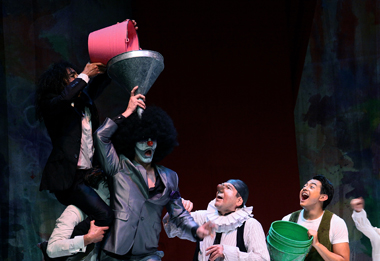 EscuadrÃ³n Jitomate Bola presenta Entre bufÃ³n, payaso y clown, una singular aventura de Anatoli Lokachtchouk, en el Centro Cultural HelÃ©nico, octubre 2012