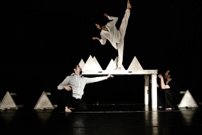 Utopia Danza Teatro presenta La ultima cancion del dia, obra de Marco Antonio Silva, en el Palacio de Bellas Artes, julio 2013